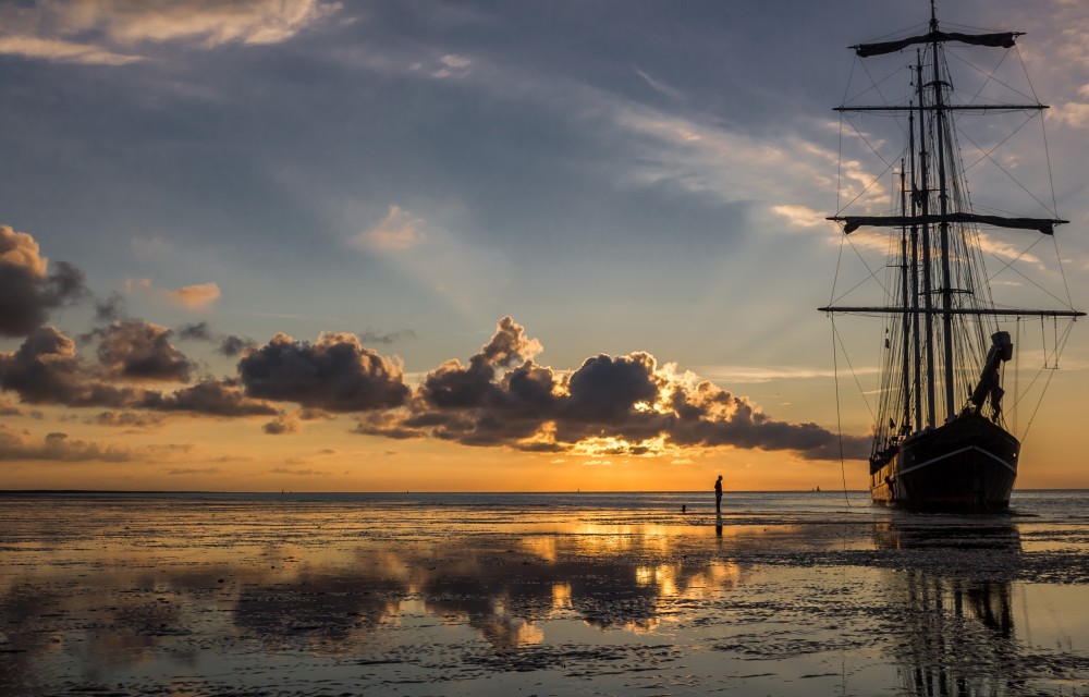 zonsondergang op het wad droogvallen met de Summertime