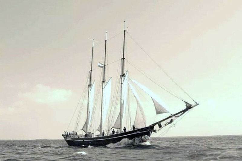 driemast schoener Brandaris