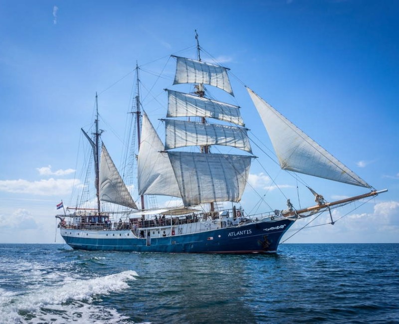 Tall ship Atlantis